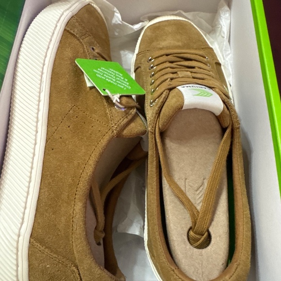 Cariuma OCA Low Suede Sneakers Unisex Camel Brown - Picture 6 of 8